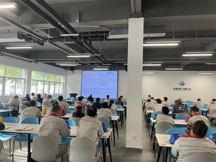 第11頁_公司動態_新聞中心_蕪湖造船廠有限公司